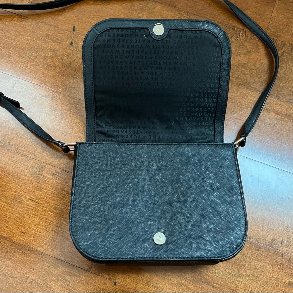 Kate spade crossbody - Picture 4 of 16